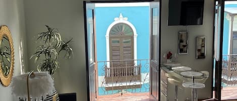 Suite Studio | Vue sur la ville