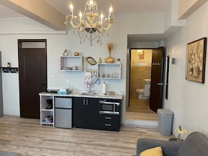 Luxury Studio | Living area | 55-inch Smart TV with digital channels, TV - Casa Of Essence (San Juan)