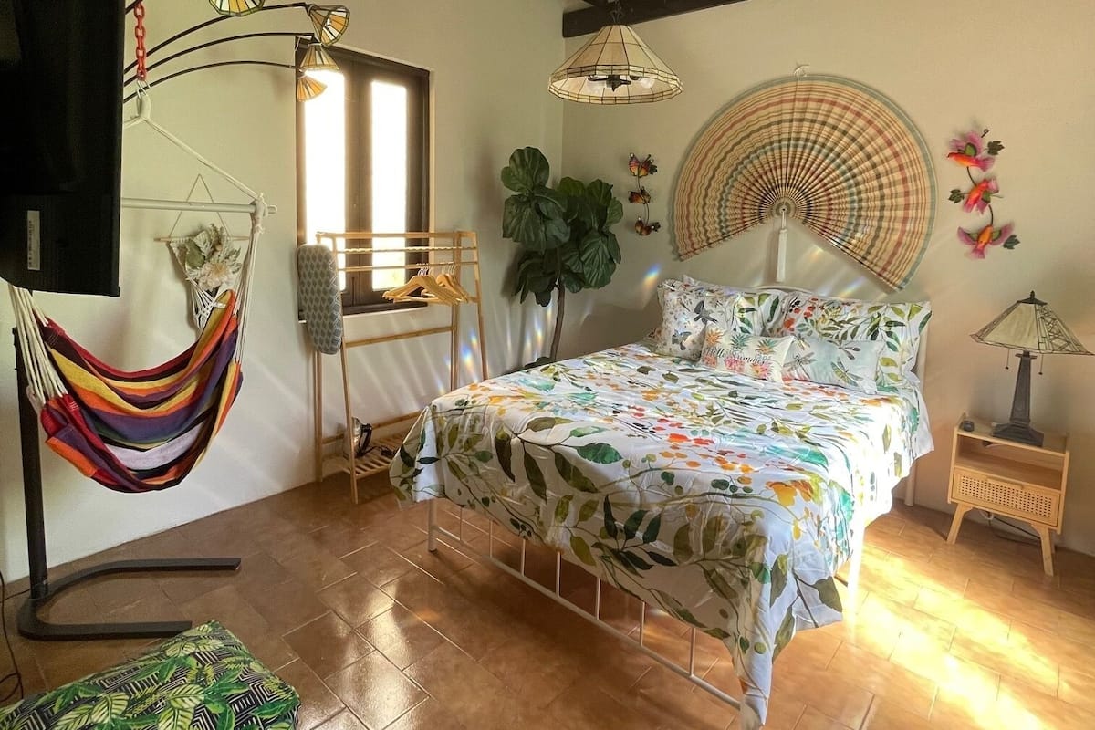 Klassiek appartement | 1 slaapkamer, luxe beddengoed, individueel gedecoreerd