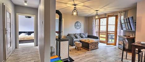 Apartment (Mysliwska 54/1) | Living area | Flat-screen TV, DVD player