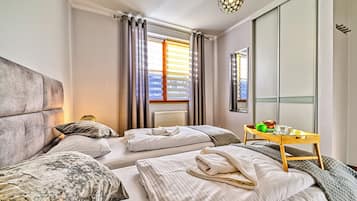 Appartement (Mysliwska 34/1) | Een laptopwerkplek, een strijkplank/strijkijzer, gratis wifi, beddengoed