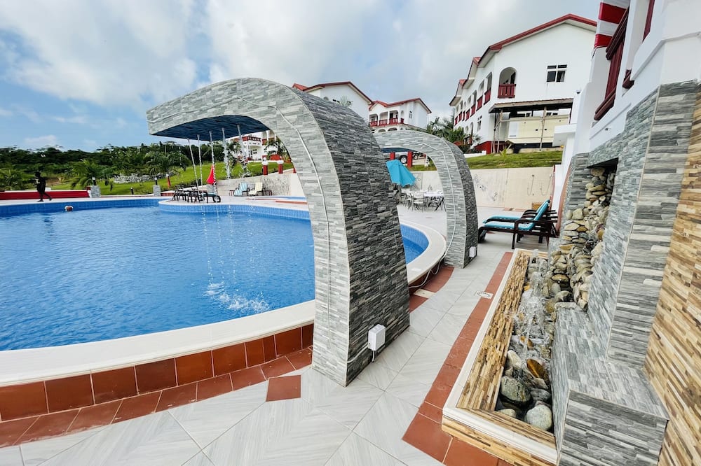 Royal Elmount Hotel