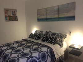 Apartment, 3 Bedrooms, River View   | Individually decorated, individually furnished, blackout drapes