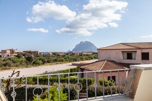View from room - Aria di Vacanza - Nurra (Loiri Porto San Paolo)