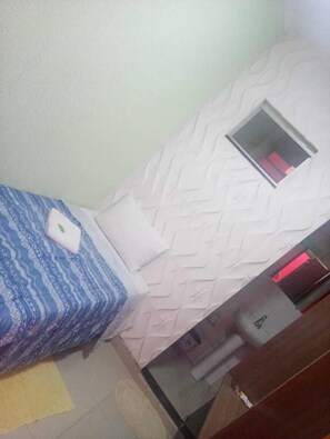 Desk, blackout drapes, cribs/infant beds, free WiFi - Pousada Executive Express - Próximo ao Aeroporto (Goiania)