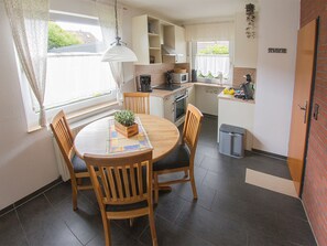 Dining - Vacation home Lueg, holiday apartment rental North Sea - Holiday home Lueg (Varel)