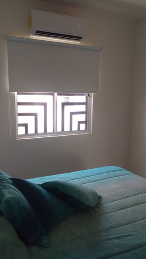 1 bedroom, in-room safe, WiFi, bed sheets