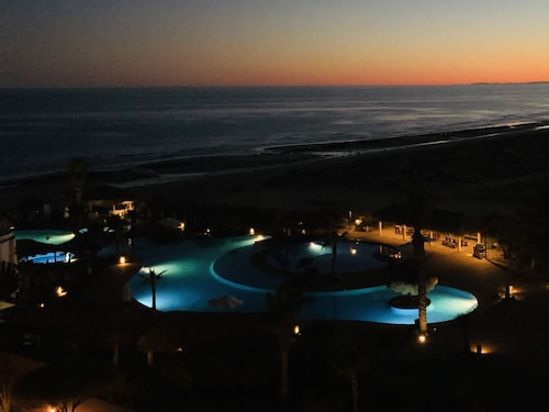 Ocean Front, Quiet, Encanto Living Resort #904