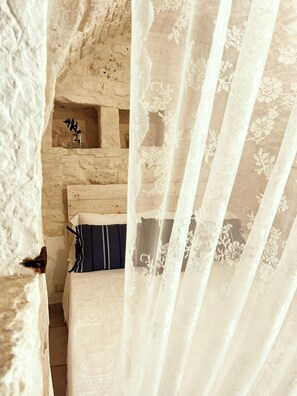 Luxury Duplex | Premium bedding, down comforters, minibar, individually decorated - Trulli Antica Fonte (Alberobello)