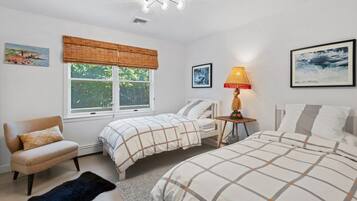 4 bedrooms, premium bedding, minibar, soundproofing
