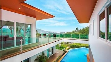 Luxury Villa (Multiple Bedrooms) | Bathroom | Free toiletries, slippers, towels, shampoo