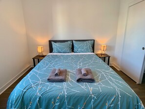 3 多间卧室、熨斗/熨衣板、WiFi、床单