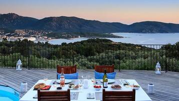 Villa Confort, 2 chambres, vue mer | Terrasse/Patio