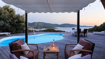 Comfort villa, 2 slaapkamers, uitzicht op zee | Terrein van de accommodatie