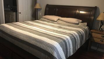 2 bedrooms, iron/ironing board, bed sheets