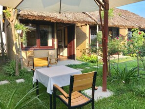 屋外ダイニングエリア