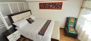 Tavanomainen bungalow, 1 keskisuuri parisänky | Vuodevaatteet