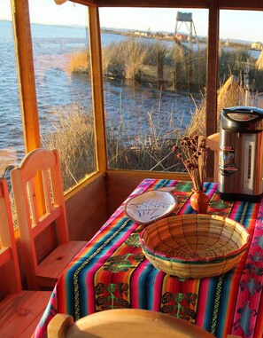 Free daily continental breakfast  - Uros Amaru Marka Lodge (Puno)