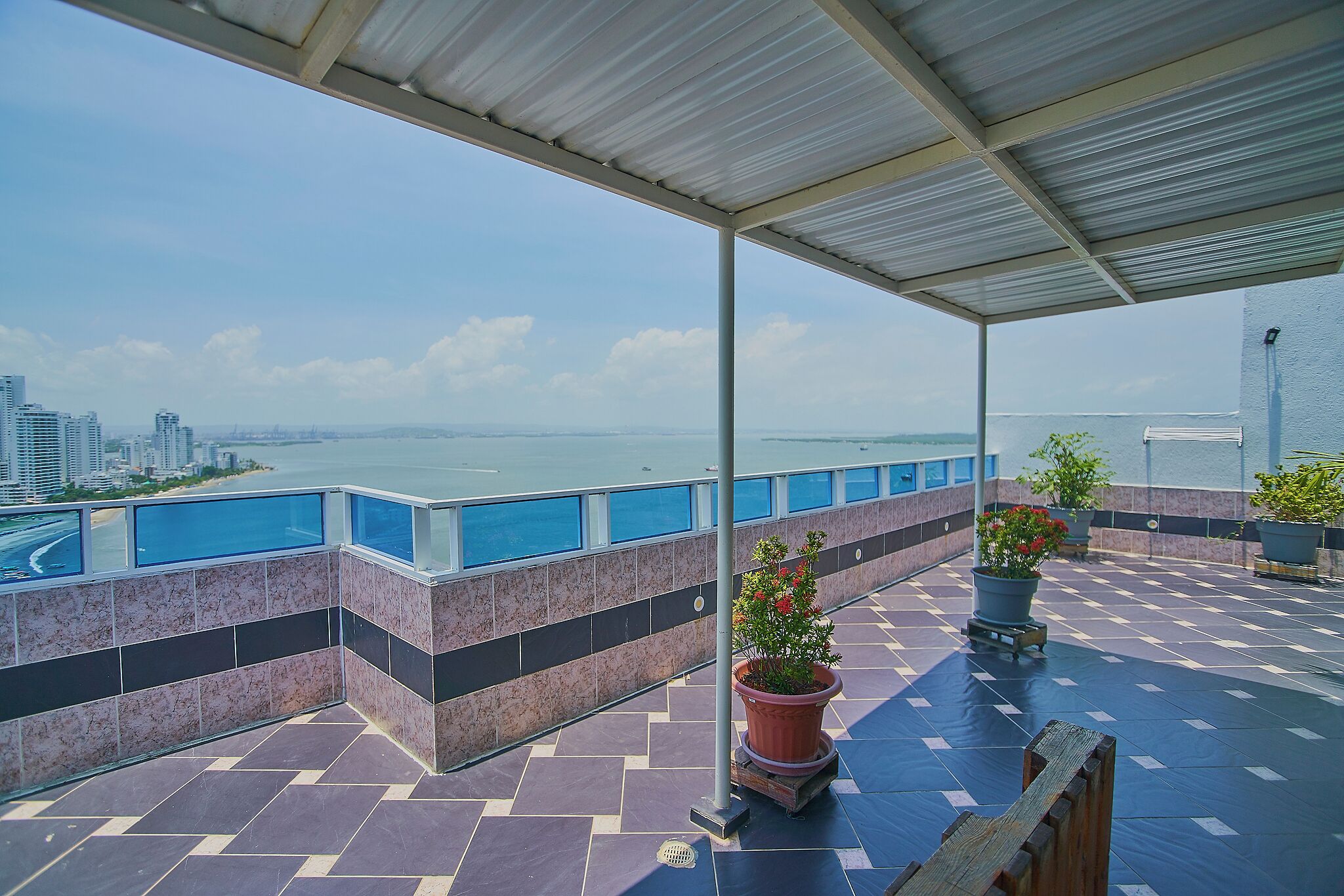 อพาร์ทเมนท์สำหรับครอบครัว, ระเบียง, วิวทะเล | ลานระเบียง/นอกชาน