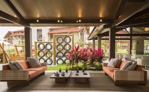 Family Apartment, 2 Bedrooms, Pool Access, Resort View | Living area