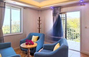 Televisión de pantalla plana de 40 pulgadas con canales por satélite