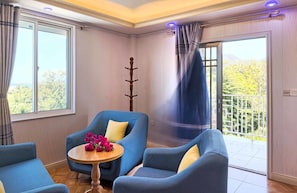 40-Zoll-Flachbildfernseher mit Satellitenempfang, Fernseher