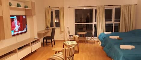 1 bedroom, free WiFi, bed sheets