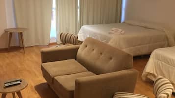 Apartment (6) | Living area | Flat-screen TV