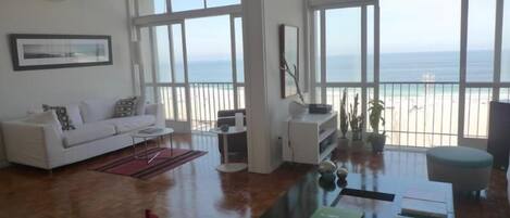 Apartment | Wohnzimmer | Flachbildfernseher