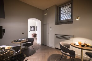 Free daily cooked-to-order breakfast  - inCanto (Palermo)