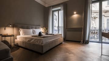Junior Studio Suite, Balcony, City View | Premium bedding, down comforters, memory foam beds, minibar