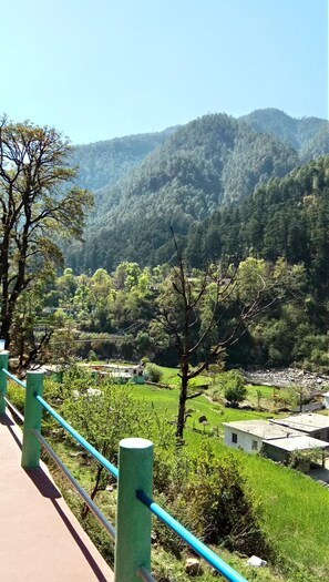 Balcony - The Devdwar Yoga Resort (Bhatwari)