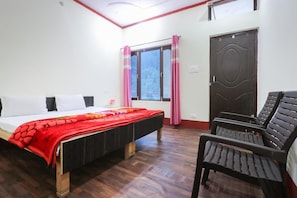 In-room safe, blackout curtains, soundproofing, rollaway beds - The Devdwar Yoga Resort (Bhatwari)