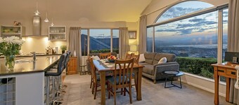 Bay Dreamer "Nelson ExecutiveHoliday Home"