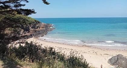 Casa de vacaciones 'Le Clos Du Verdelet À Planguenoual' con vistas al mar, piscina privada y Wi-Fi