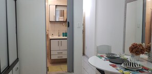Apartment (522) | Wohnbereich | Flachbildfernseher