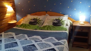 1 bedroom, iron/ironing board, free WiFi, bed sheets