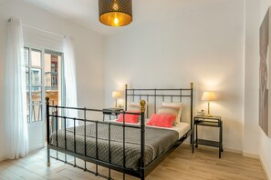 3 camere, ferro/asse da stiro, Wi-Fi gratuito, lenzuola