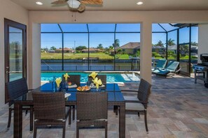 Outdoor dining - Coral Paradise- Salt Water Pool - baby fence (Cape Coral)