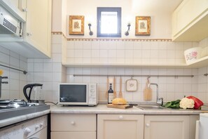 Fridge, microwave, oven, stovetop - Mercato Centrale Sweet in Florence by Mmega (Firenze)