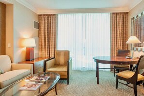 テレビ、書斎 / ワークスペース