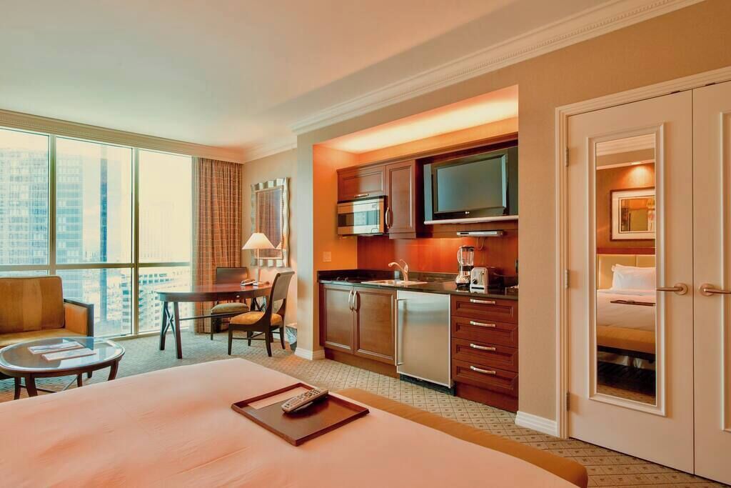 1 bedroom, in-room safe, desk, blackout drapes