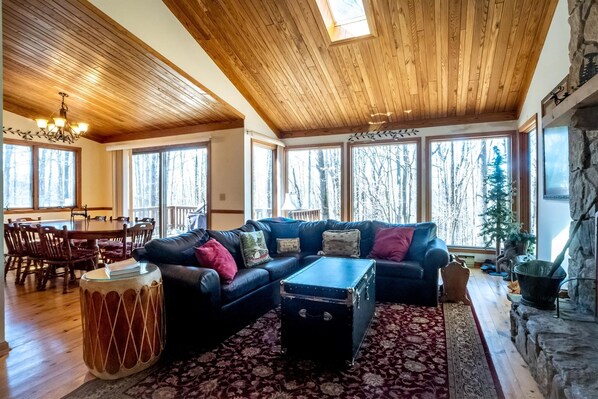 Fireplace, DVD player