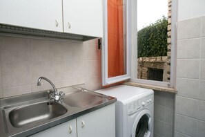 Interior - M084 - Marcelli, three-room apartment with garden at Residence MareVerde (Marcelli)