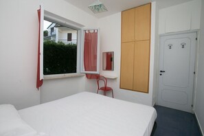 2 chambres, draps fournis