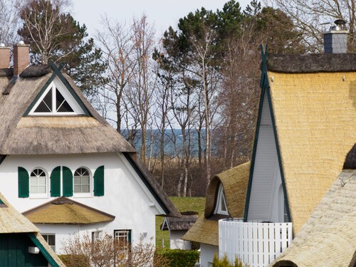 Exclusive vacation home, close to the beach, 3 bedrooms, 2 bathrooms, sauna, fireplace, WMA, WALLBOX