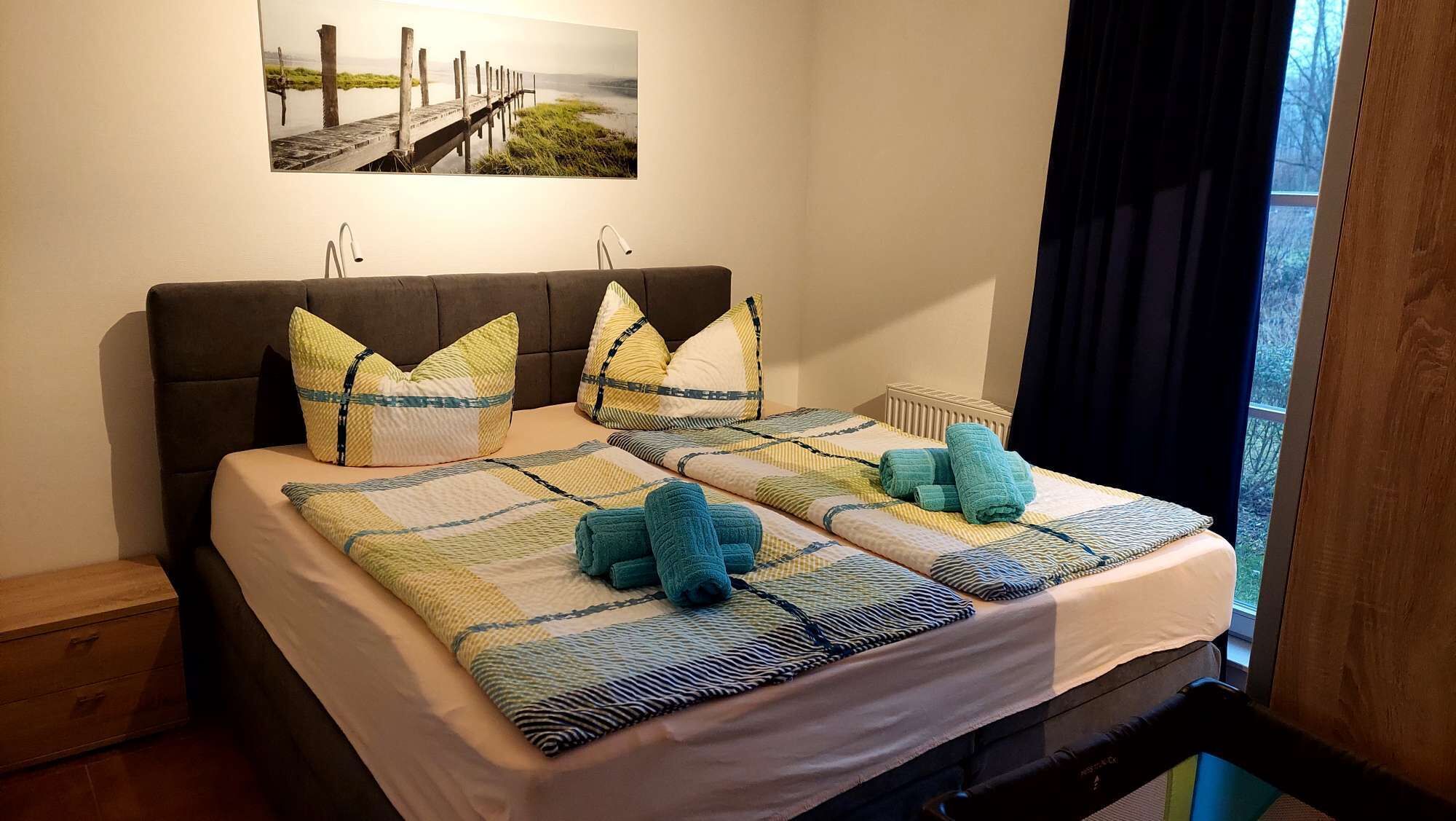 2 bedrooms, iron/ironing board, WiFi, bed sheets