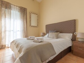 2 sovrum, strykjärn/strykbräda, internet och sängkläder