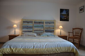 1 chambre, fer et planche Ă repasser, Wi-Fi, draps fournis