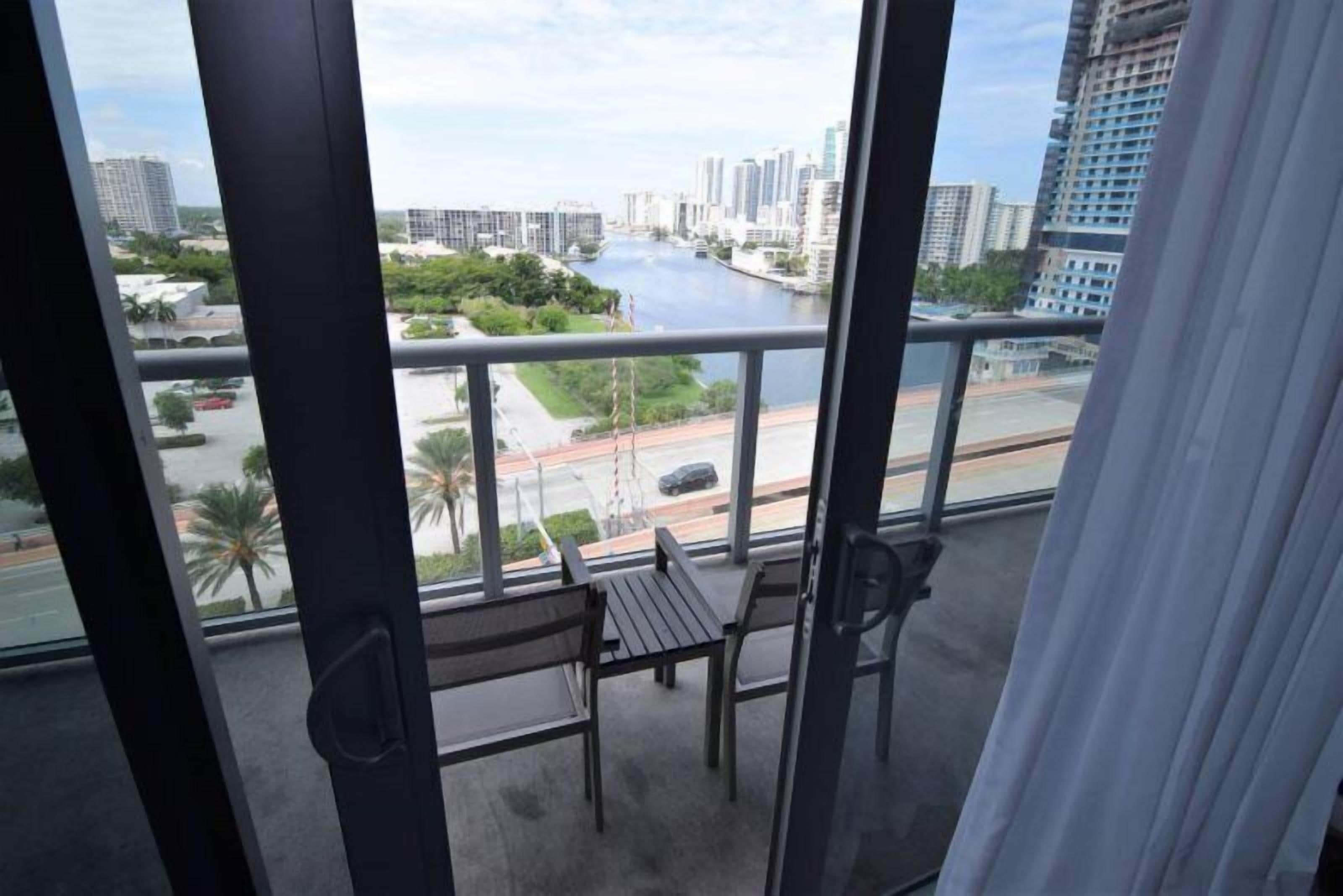 公寓客房 (BW-1104) | 陽台